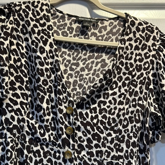 Something Navy Button Front Leopard Dress M - Picture 4 of 8